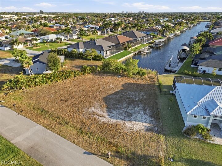 Property Photo:  2624 SW 32 Lane  FL 33914 