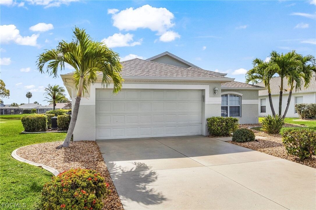 Property Photo:  15591 Beach Pebble Way  FL 33908 