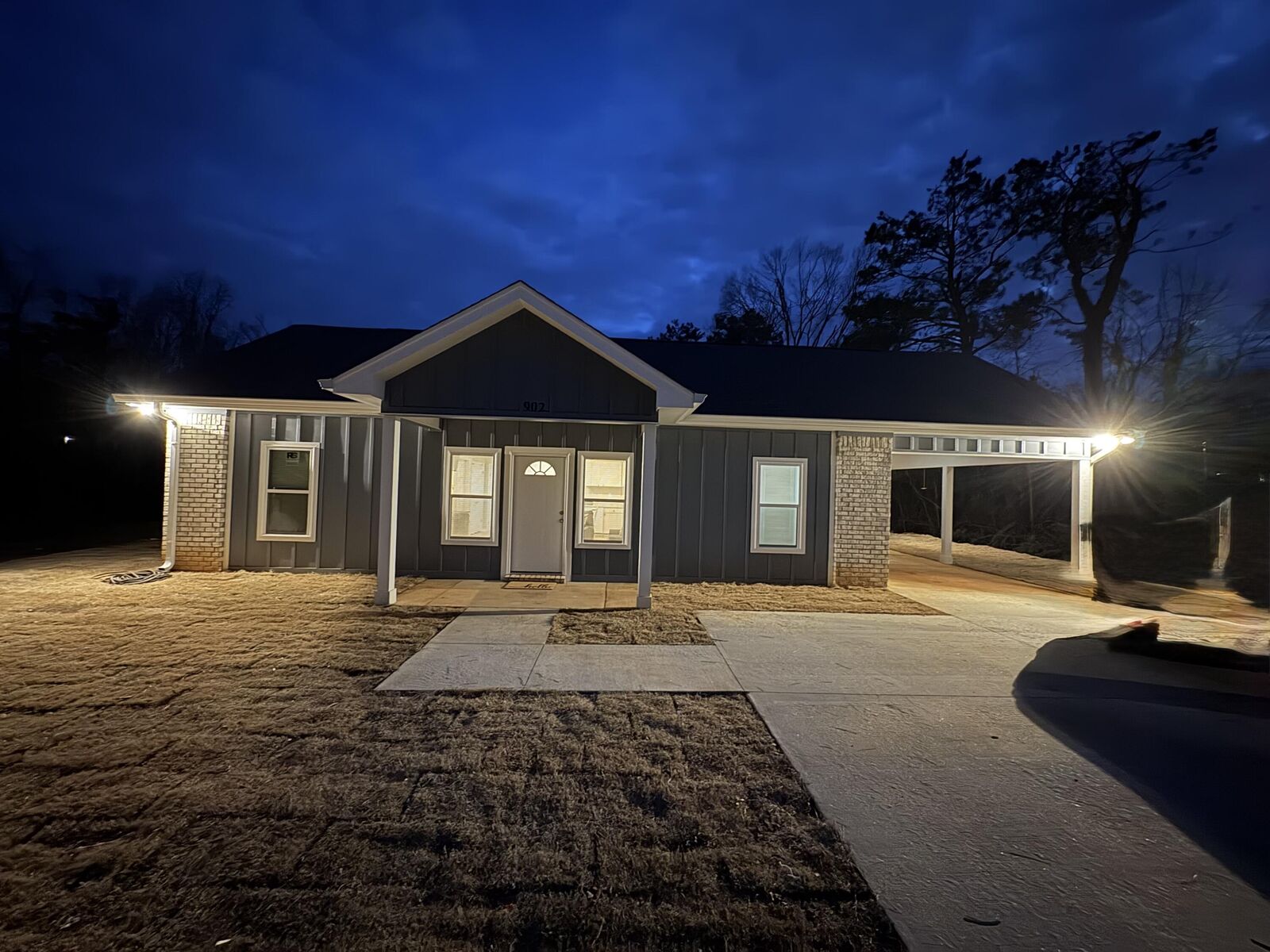 Property Photo:  902 William Prince Drive  MS 38653 