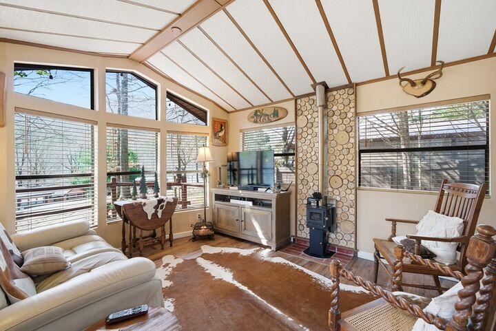 Property Photo:  1856 Deer Run Circle  GA 30546 