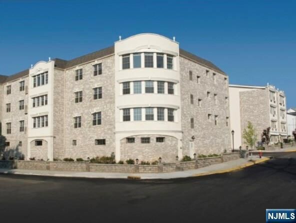 Property Photo:  132 Union Avenue 405A  NJ 07073 