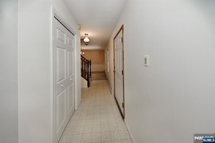 Property Photo:  468 Old Tappan Road  NJ 07675 