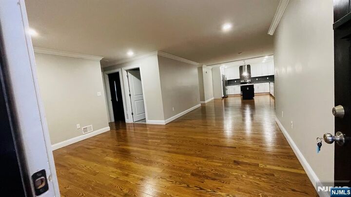 Property Photo:  87 Beech Street 1  NJ 07032 