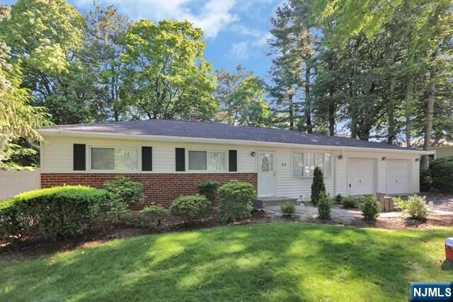 Property Photo:  89 Wyoming Road  NJ 07652 