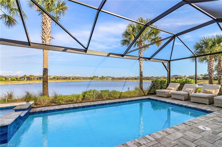 Property Photo:  2073 Yellowfin Cir  FL 34114 