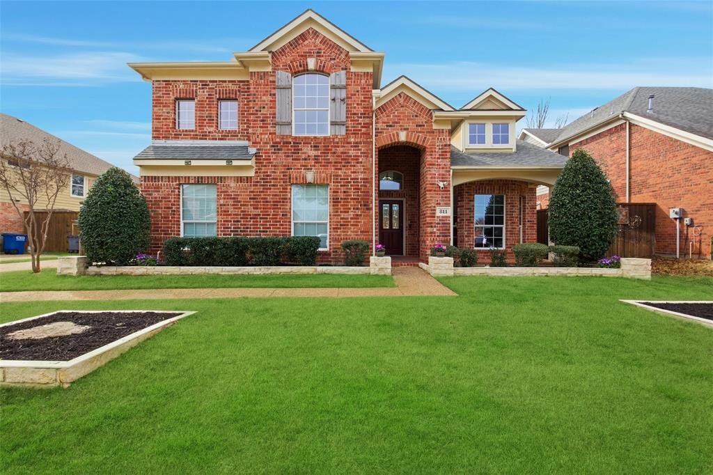 Property Photo:  811 Rushmore Drive  TX 75002 