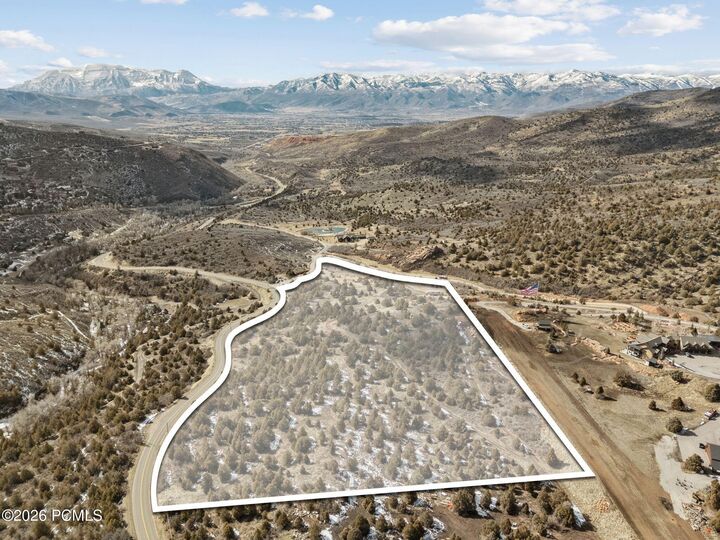 Property Photo: 8665 E Lake Creek Road UT 84032