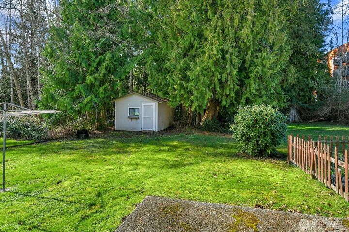 Property Photo:  14916  48th Avenue W  WA 98026 