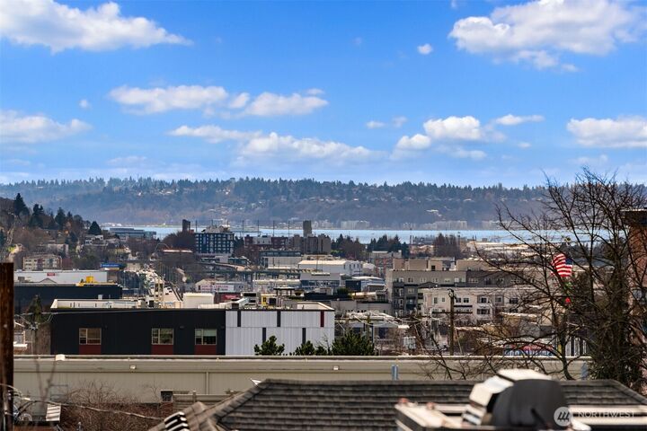 Property Photo: 6716 Mary Avenue NW C WA 98117