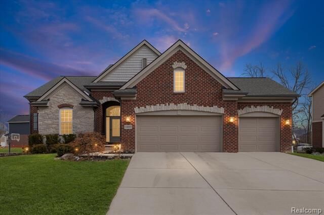 Property Photo: 14097 Burlwood Lane MI 48111