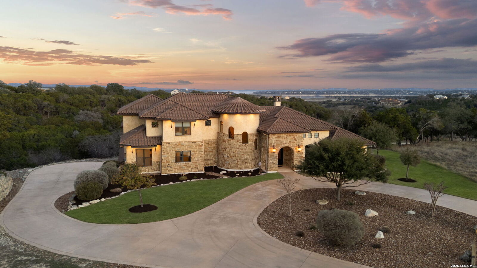Property Photo: 1039 Bluewater Place TX 78070