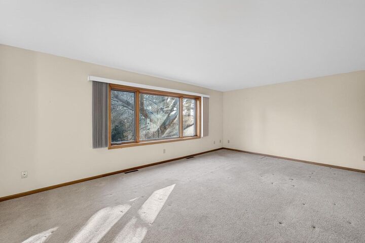 Property Photo: 1214-1216 North High Point Road WI 53562