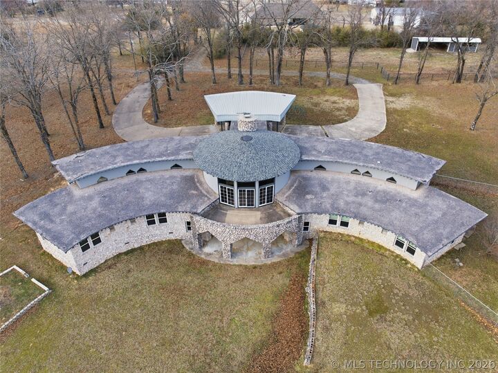 Property Photo:  140 W Taylor Drive  OK 74955 