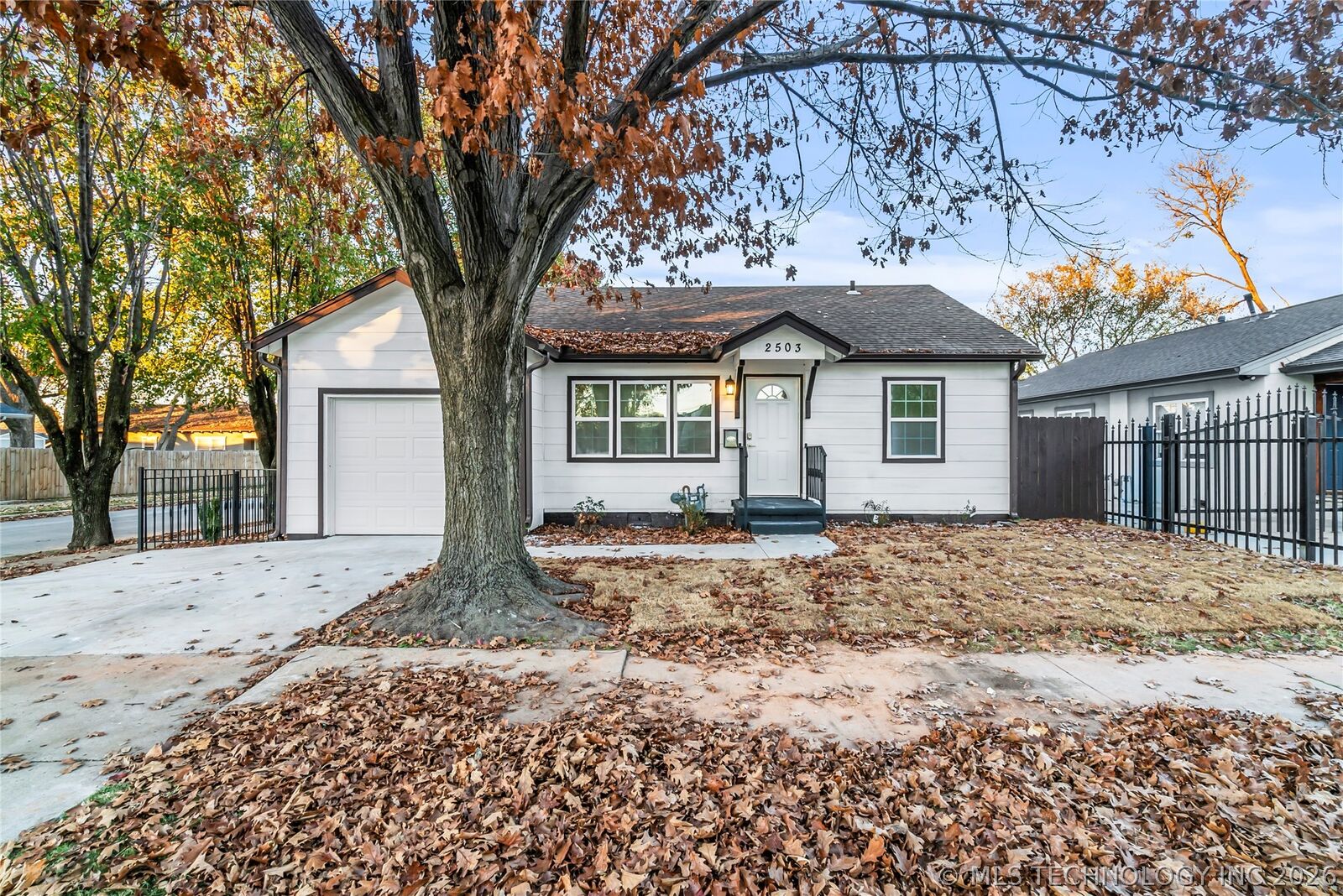 Property Photo:  2503 E 8th Street  OK 74104 