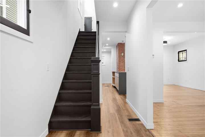 Property Photo: 1402 Dickson St PA 15212