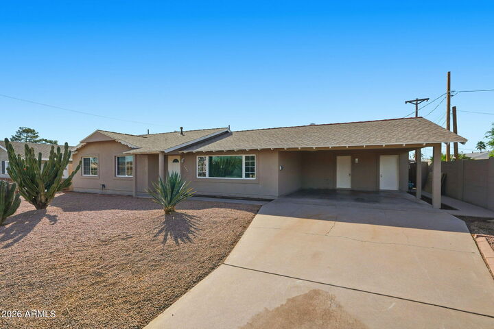 Property Photo: 2538 N 69th Street AZ 85257