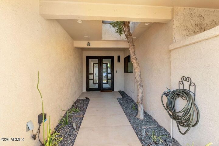 Property Photo:  6044 E Vernon Avenue  AZ 85257 