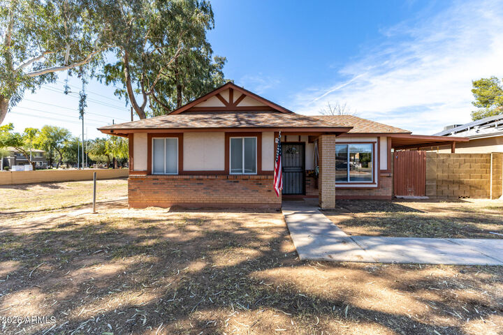 Property Photo:  876 S Nebraska Street 9  AZ 85225 