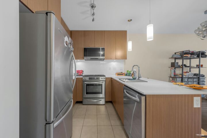 Property Photo: 1330 Marine Drive 315 BC V7P 1T4