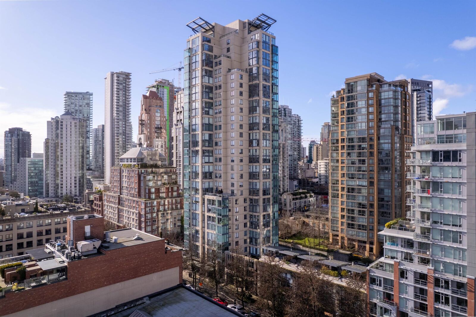 Property Photo: 1155 Homer Street 1001 BC V6B 5T5