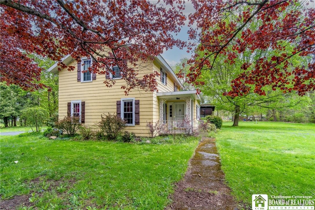 Property Photo:  62 Ivory Street  NY 14738 