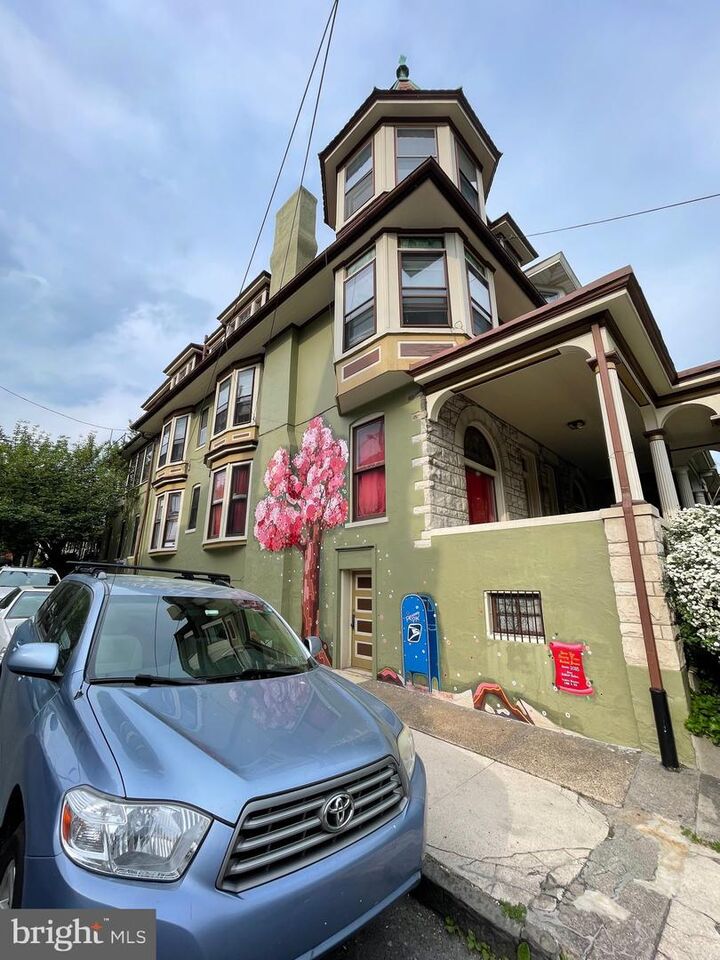 Property Photo: 433 Windsor Street PA 19601