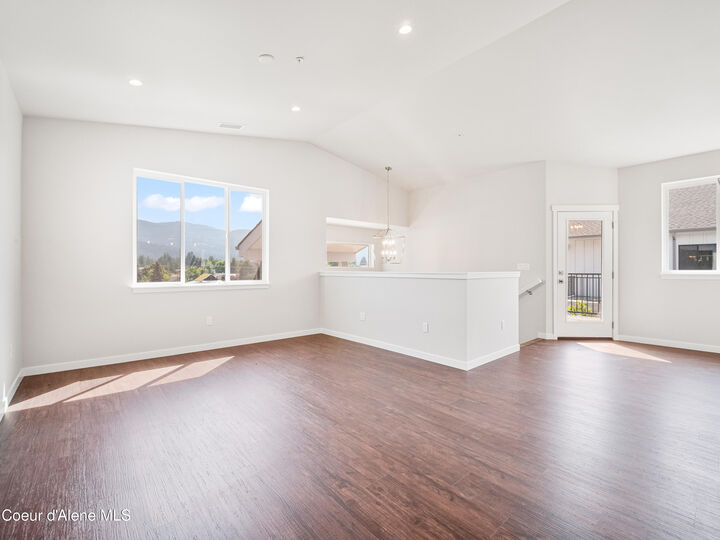 Property Photo:  928 E Railroad Ave  ID 83854 