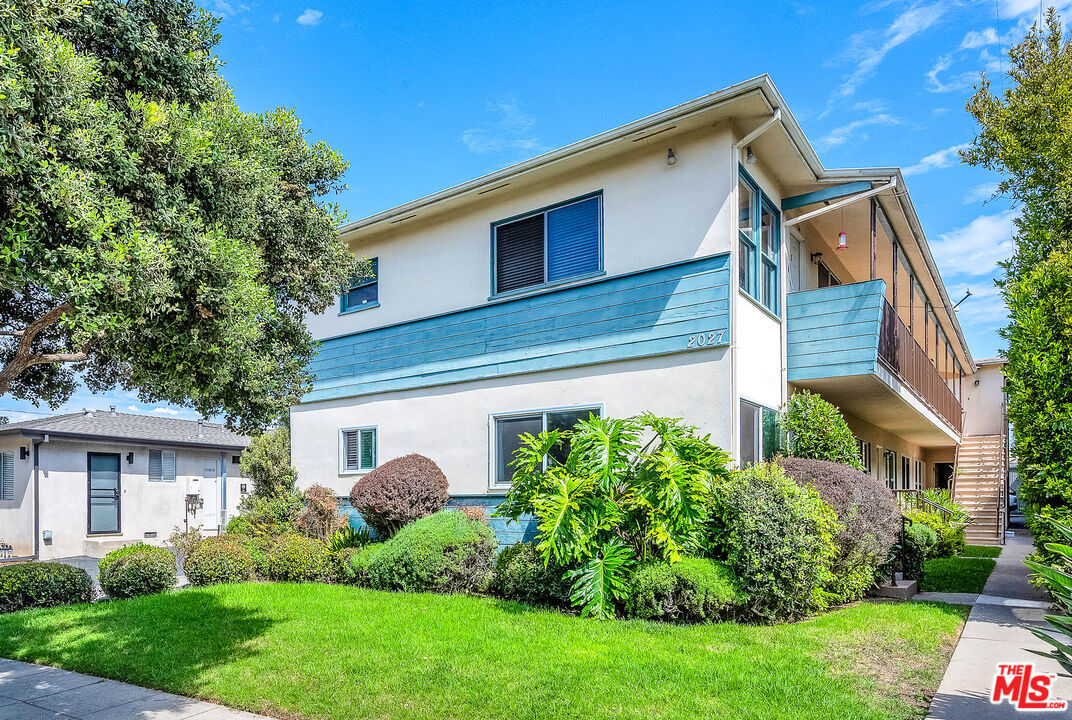 Property Photo:  2027 Euclid St  CA 90405 