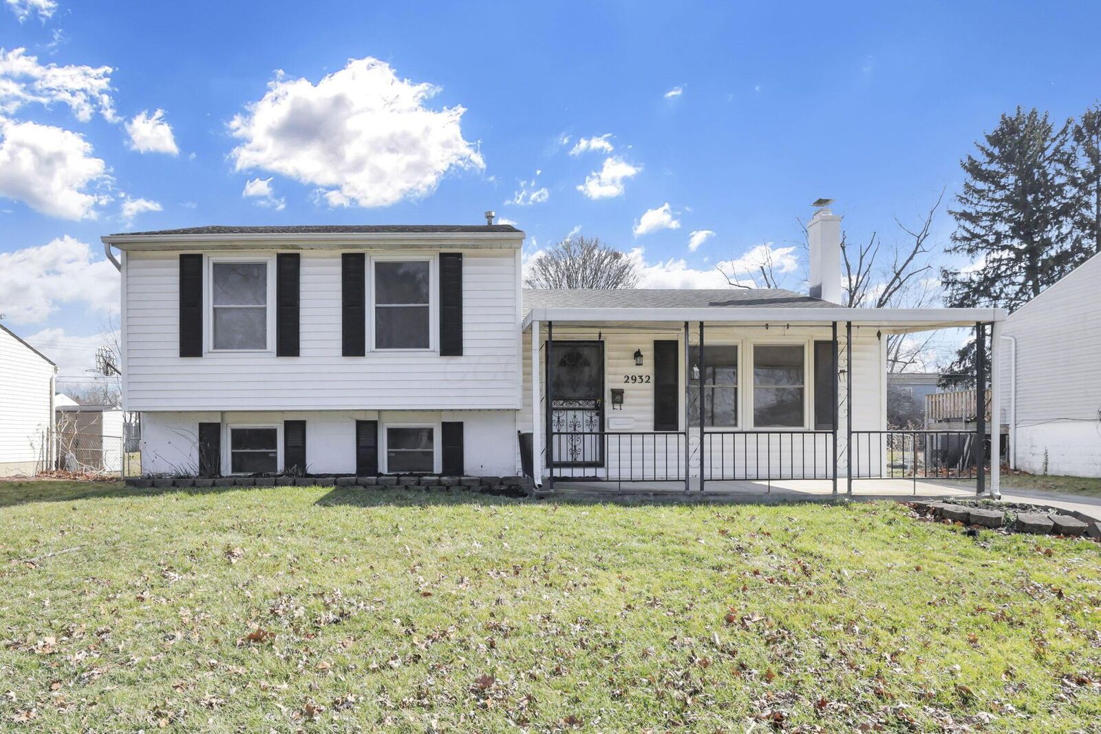 Property Photo:  2932 Renfro Road  OH 43232 
