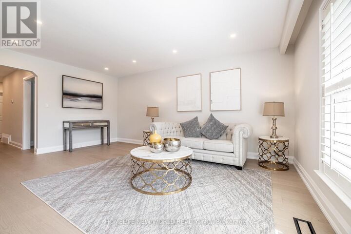 Property Photo:  192 Combe Avenue  ON M3H 4K5 