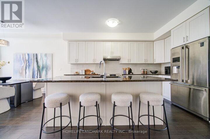 Property Photo:  17 Duncombe Lane  ON L4C 1C2 