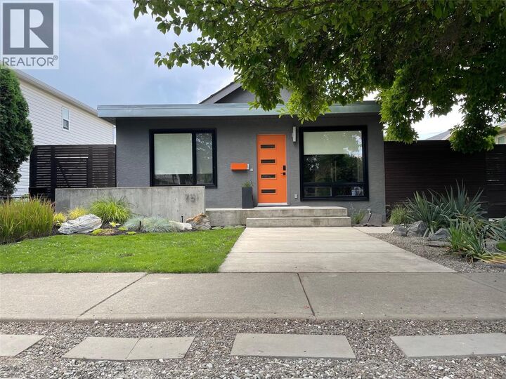 751 + 753 Martin Avenue North — photo 1