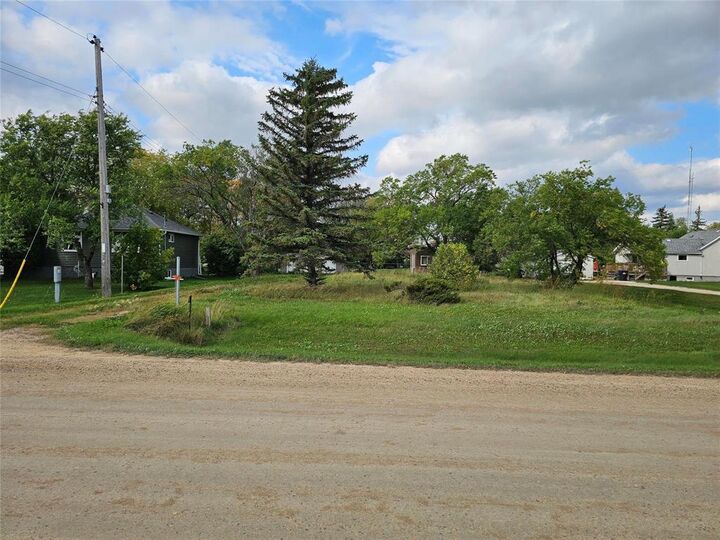 Property Photo:  59154 Edgewood Road  MB R5P 0B1 
