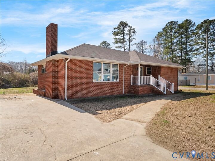 Property Photo: 2908 Courthouse Road VA 23860