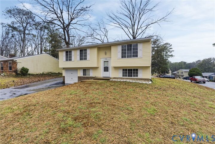 Property Photo: 7300 Winterleaf Court VA 23234