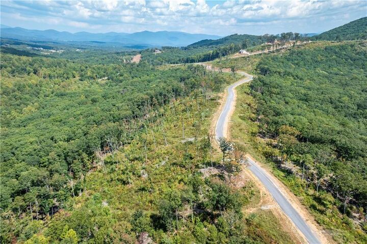 Property Photo:  279 Highgrove Drive  GA 30175 