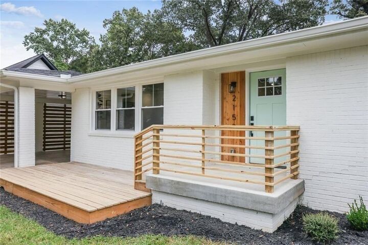 Property Photo: 2152 Edgemore Drive SE GA 30316