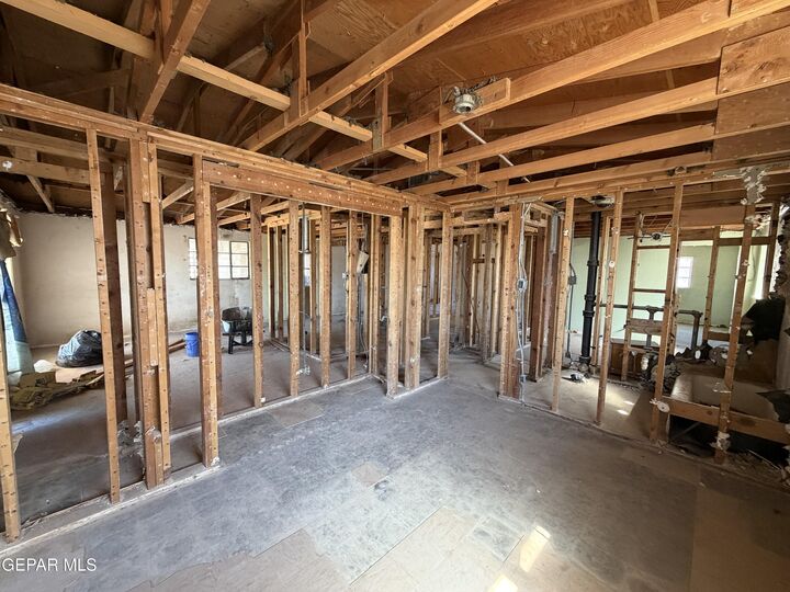 Property Photo:  148 Pacific Drive  TX 79922 