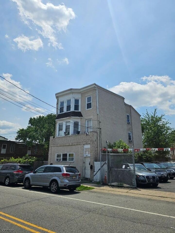 Property Photo:  310 Vreeland Ave  NJ 07513 