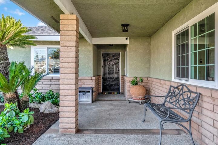 Property Photo:  505 Ash Street  CA 93245 