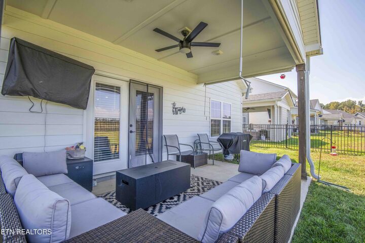 Property Photo:  1547 Spring Berry Lane  TN 37924 