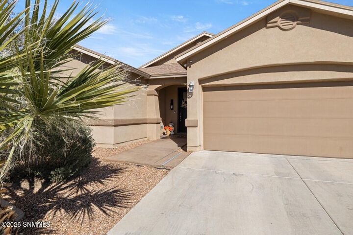 Property Photo:  890 Holly Park Avenue  NM 88008 