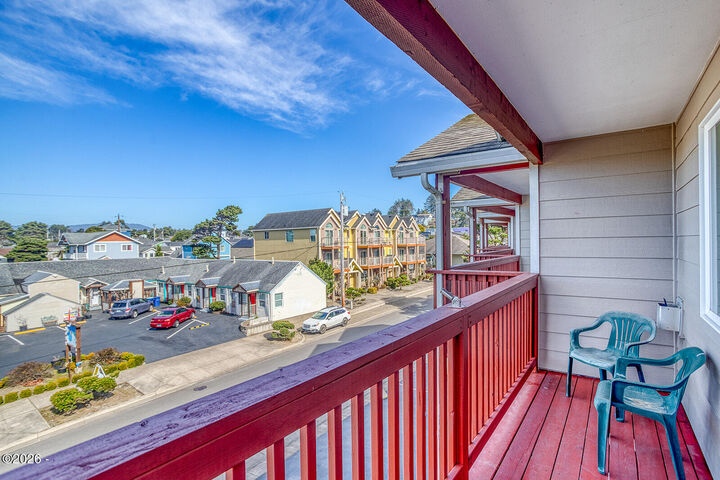 Property Photo: 1284 NW 15th Street OR 97367