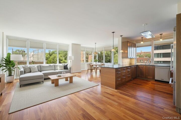 Property Photo:  640 W 237th Street 4C  NY 10463 