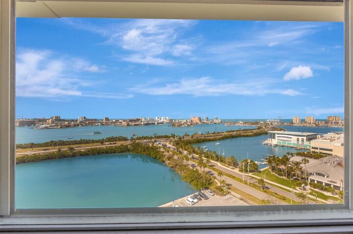 Property Photo:  31 Island Way 1403  FL 33767 