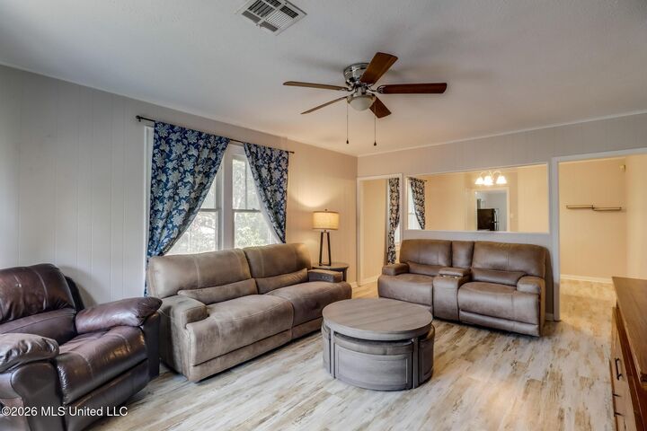Property Photo:  2018 23rd Avenue  MS 39501 