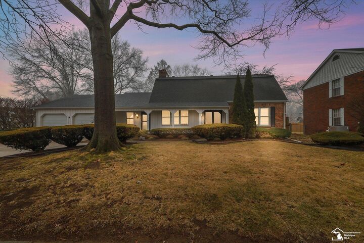 Property Photo: 1629 Arbor Avenue MI 48162