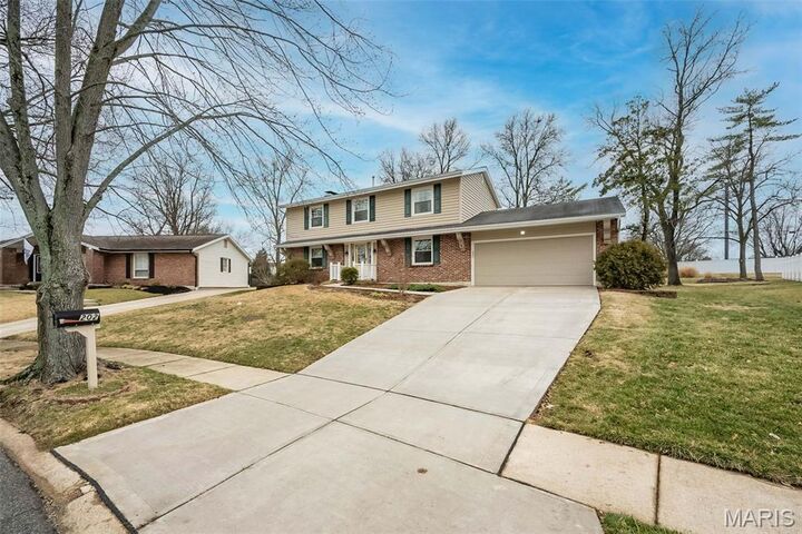 Property Photo: 202 Wildbrier Drive MO 63011