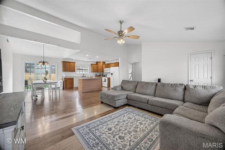 Property Photo:  1134 Applelane  MO 65536 