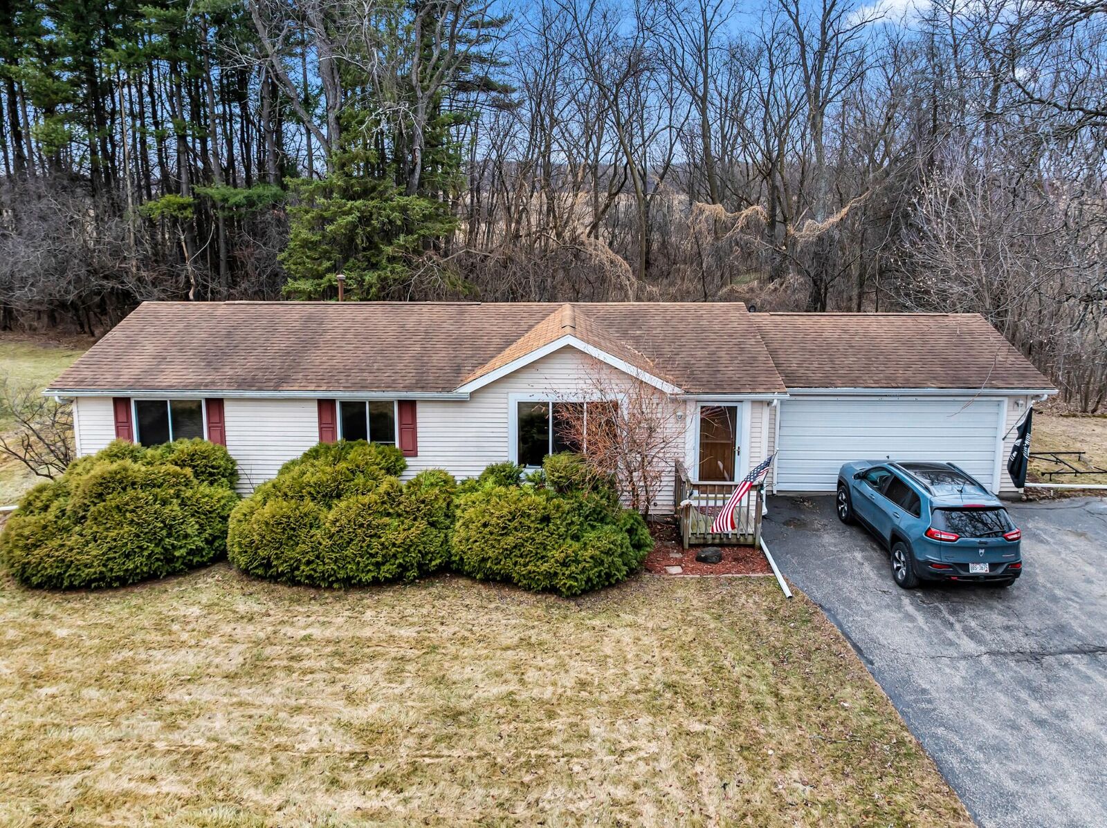 Property Photo: N1191 Walworth St WI 53128